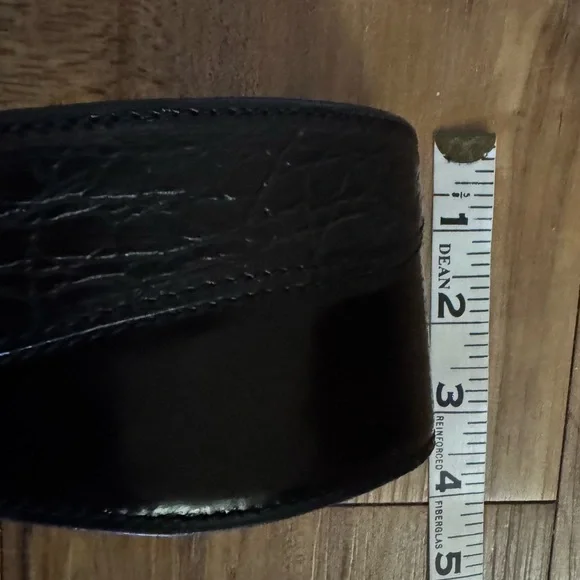 Black Italian Leather Women’s belt - Picture 4 of 6